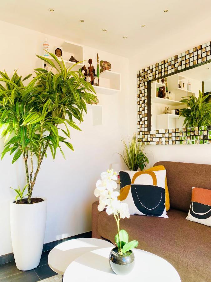 Appartamento Un Nid A Saint Tropez Esterno foto